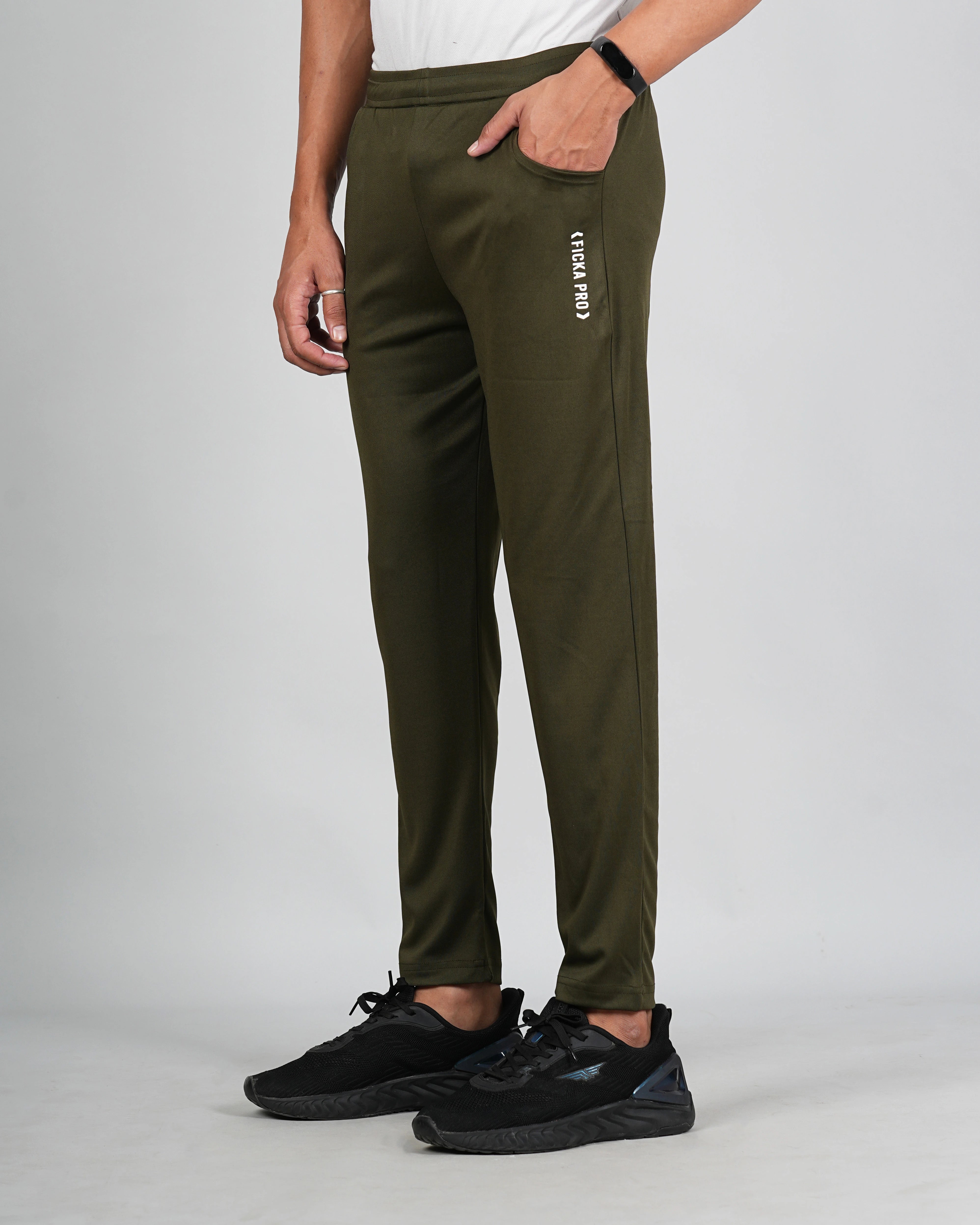 Men Solid Relax Fit Olive Joggers with FickaPlus