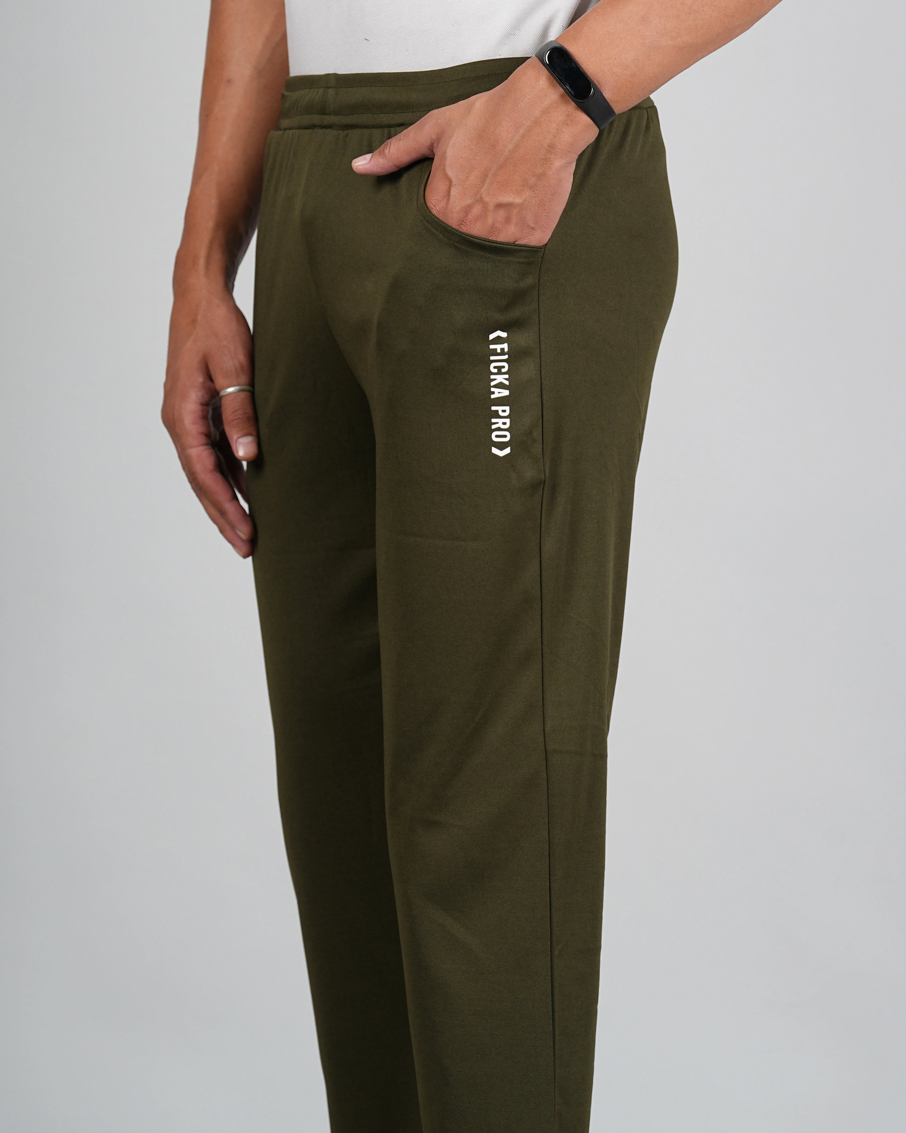 Men Solid Relax Fit Olive Joggers with FickaPlus