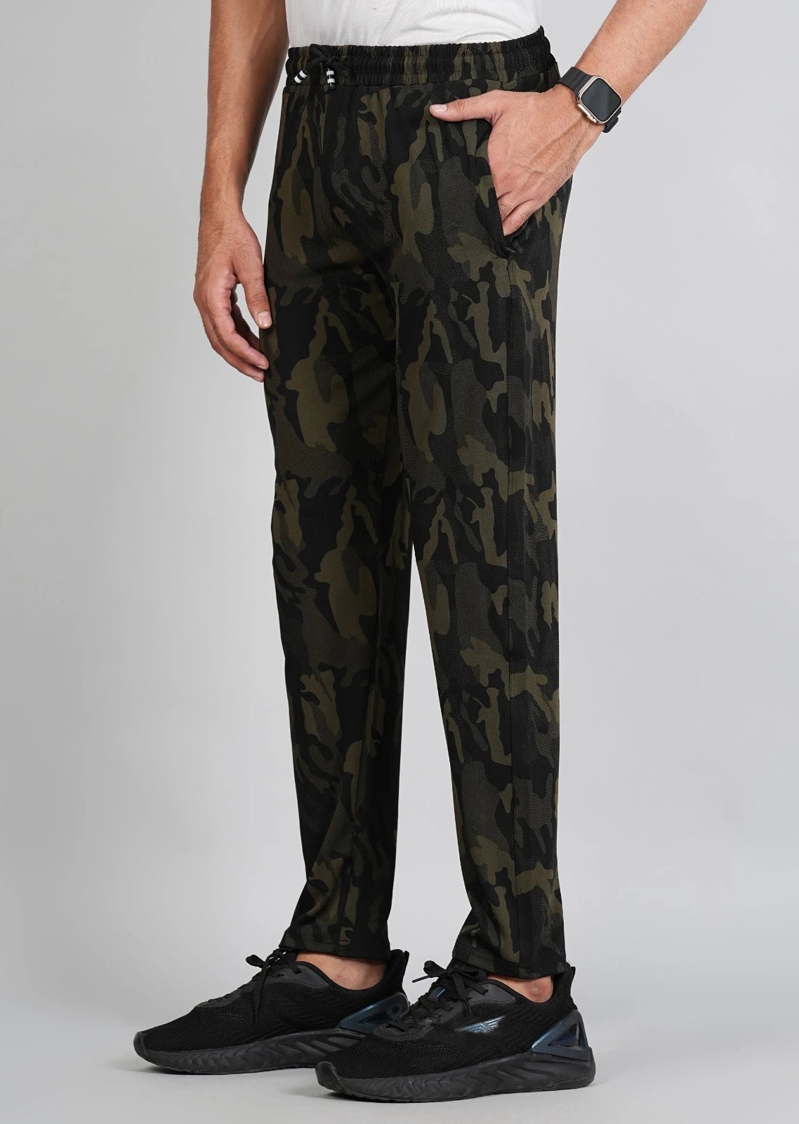 Men Army Print Fit Green Joggers with FickaPlus