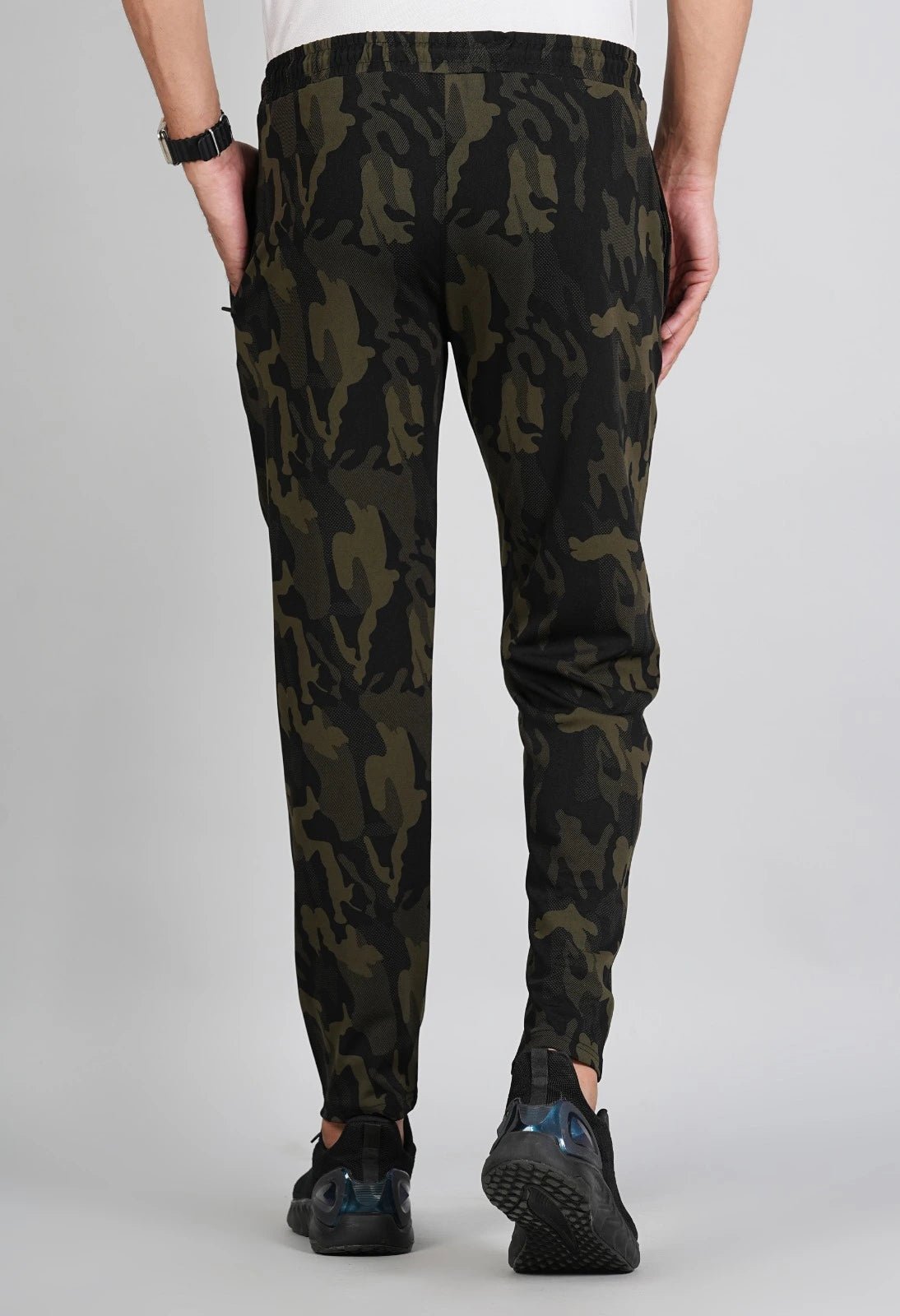 Men Army Print Fit Green Joggers with FickaPlus